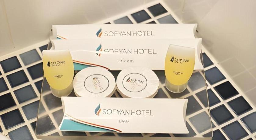 Sofyan Hotel Cut Meutia Giacarta Esterno foto
