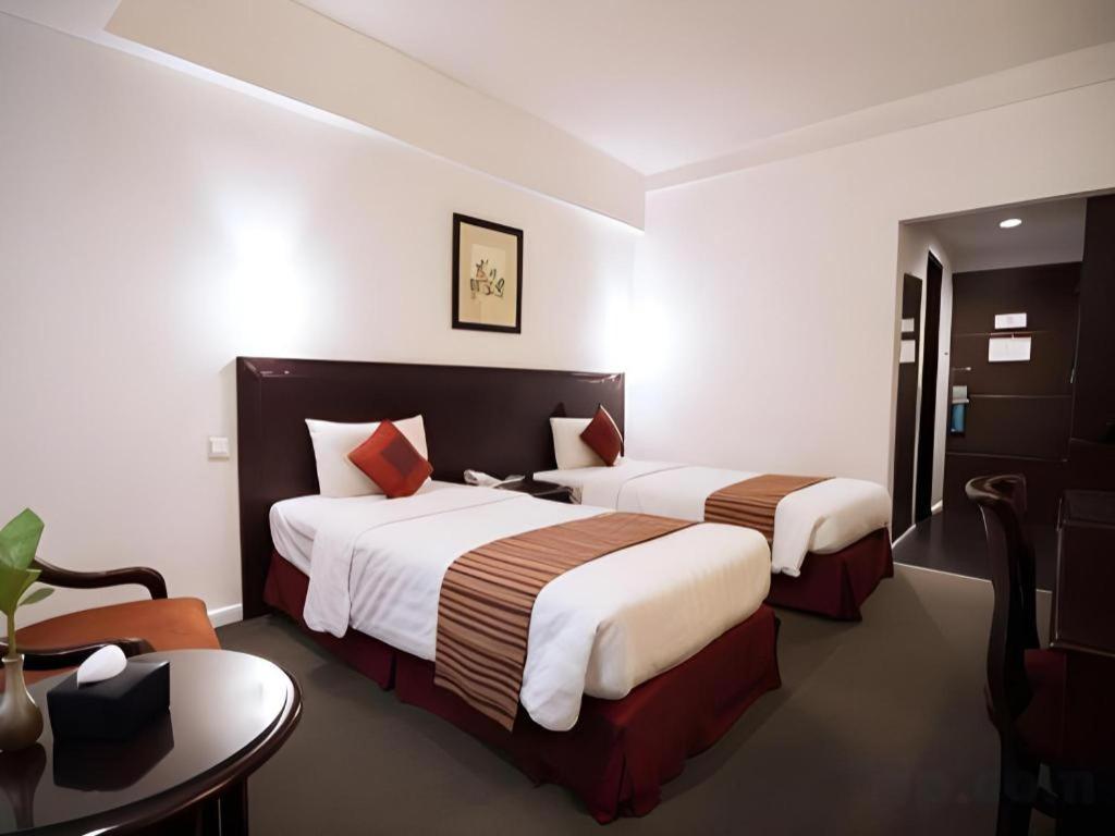 Sofyan Hotel Cut Meutia Giacarta Esterno foto