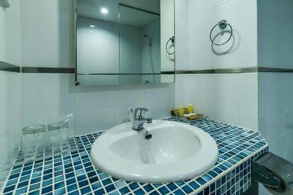 Sofyan Hotel Cut Meutia Giacarta Esterno foto